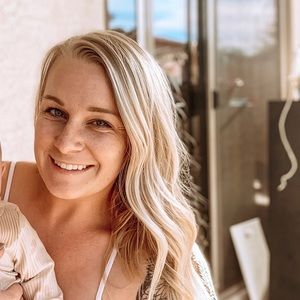 Meet your Posher, Julia